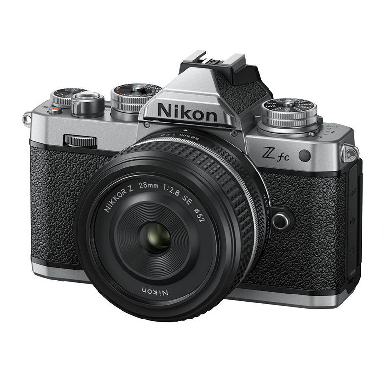 Nikon Zfc + Z DX 28mmF/2,8 SE  + SD 64gb