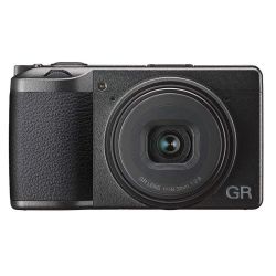 RICOH GR III