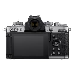 Nikon Z fc + Z DX 18-140 VR silver + SD 64gb