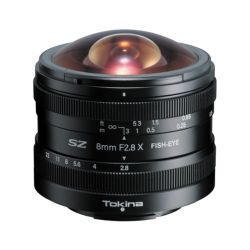 Tokina SZ 8mm f2,8 fish-eye APS-C MF per Fuji FX