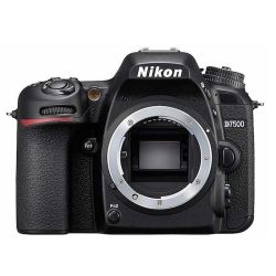 Kit Nikon D7500 + Sigma 105/2,8 micro  +  Flash Anulare Godox MF-R76