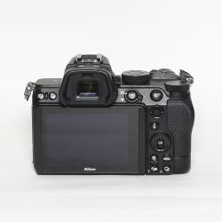 Nikon Z5 + Z 40mmF2