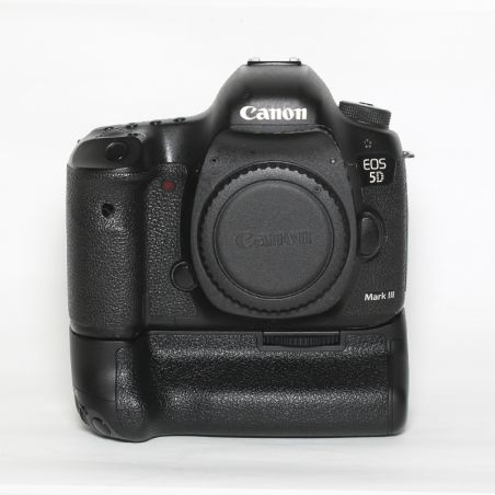 Canon EOS 5 Mark III + BG E11