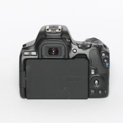 Canon Eos 250D + 18-55 IS