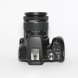 Canon Eos 250D + 18-55 IS