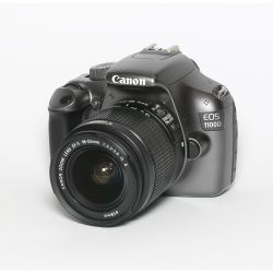 Canon EOS 1100D + 18-55 IS II