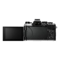 OM System OM-5 Mark II + 12-45 silver