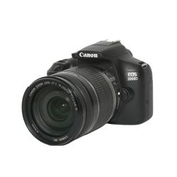 Canon EOS 2000D + 18-200 IS