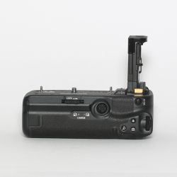 Canon BG-E10 per 5D Mark III