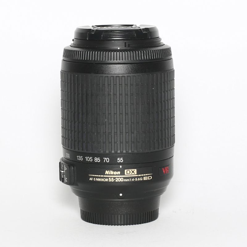 Nikkor AF-S 5-200mmF/4-5,6 VR