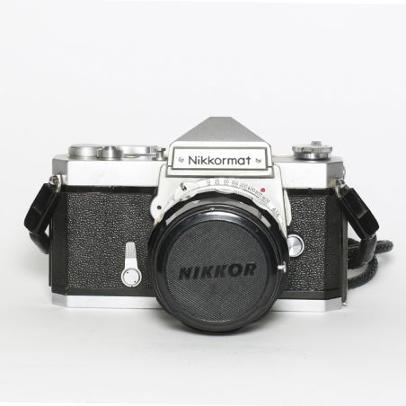 Nikkormat FT + Nikkor 55/3,5 micro 8 + 28/3,5 + 105/2,5 + borsa