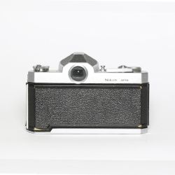Nikkormat FT + Nikkor 55/3,5 micro 8 + 28/3,5 + 105/2,5 + borsa