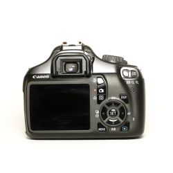 Canon EOS 1100D + 18-55 IS II