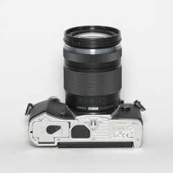 Olympus OM5 Mark II + 18-150